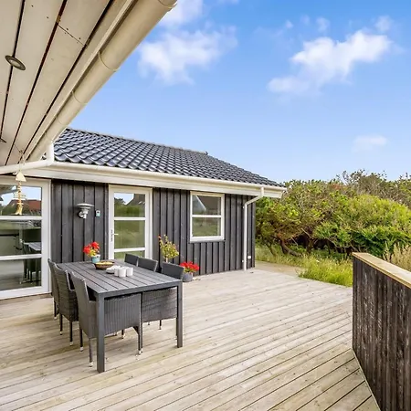 Nyaraló Mauri - 350m From The Sea By Interhome